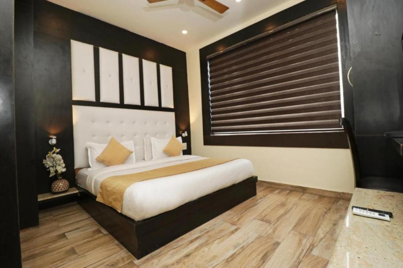 Hotel Mirage Residency - Hill View Hotel In Νταραμσάλα Εξωτερικό φωτογραφία